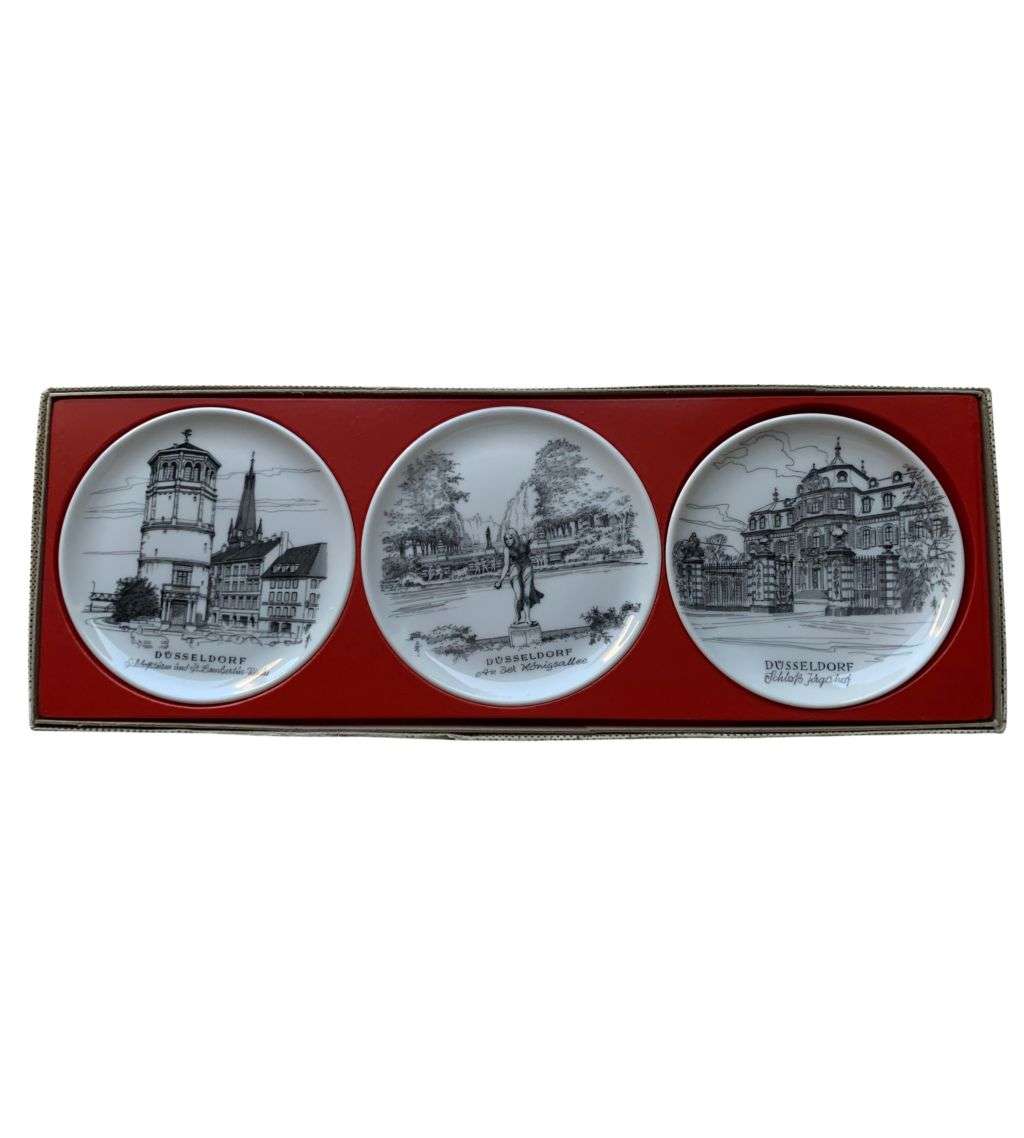 3 Düsseldorf Schloss Jagerhof Porcelain Mini Decoration Plates - GEGR 1849 UHLENHORST