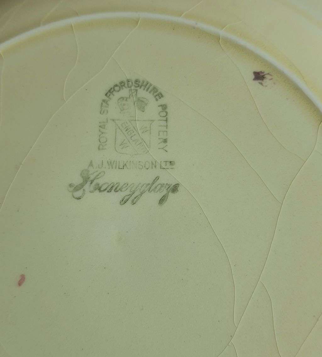 Vintage Cottage Core Collection: 15-Piece Rustic Antique Shabby Chic China Set with Plate Hangers