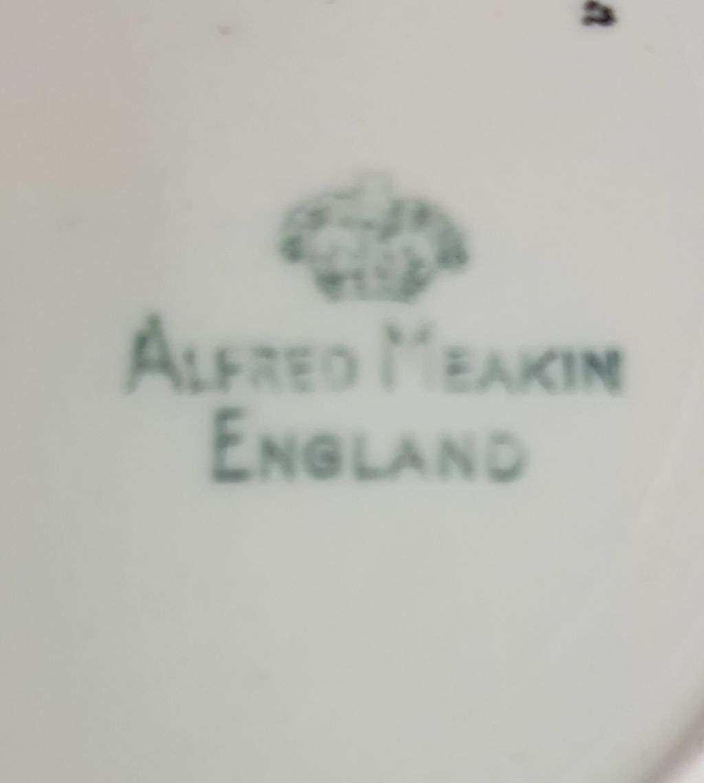 Vintage Cottage Core Collection: 15-Piece Rustic Antique Shabby Chic China Set with Plate Hangers