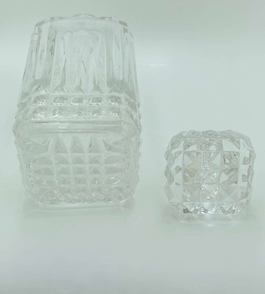 Vintage Clear Glass Whiskey Decanter with Stopper - Vertical Lines Diamond Design