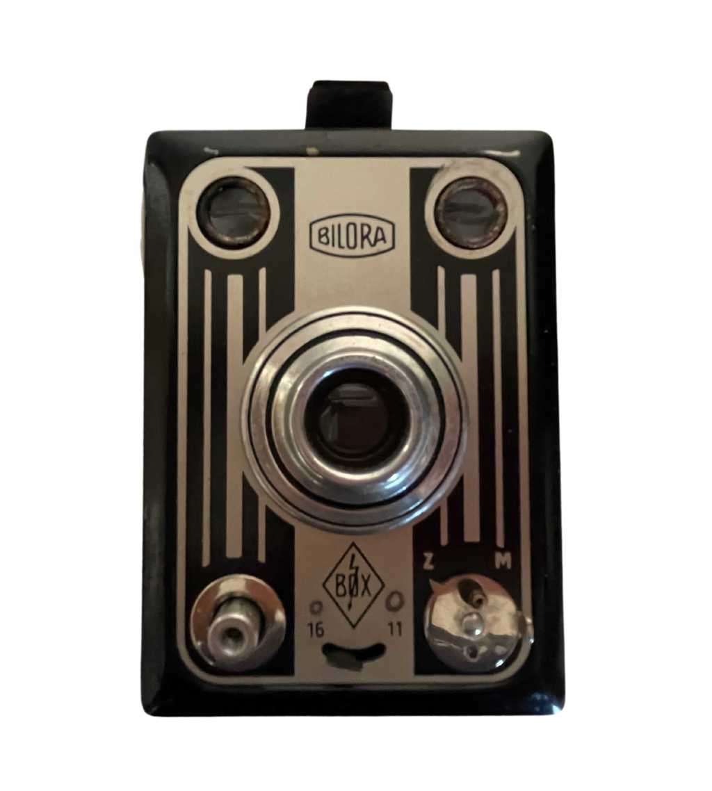 Vintage 1930s CINE Kodak Model BB Junior 16mm Film Camera & Bilora Blitz-Box 120 Film Camera 1948