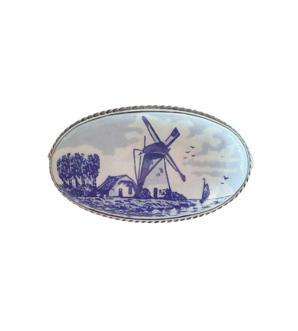 13-Piece Delftware Collectibles Set with Brooch  Blue and White Ceramic