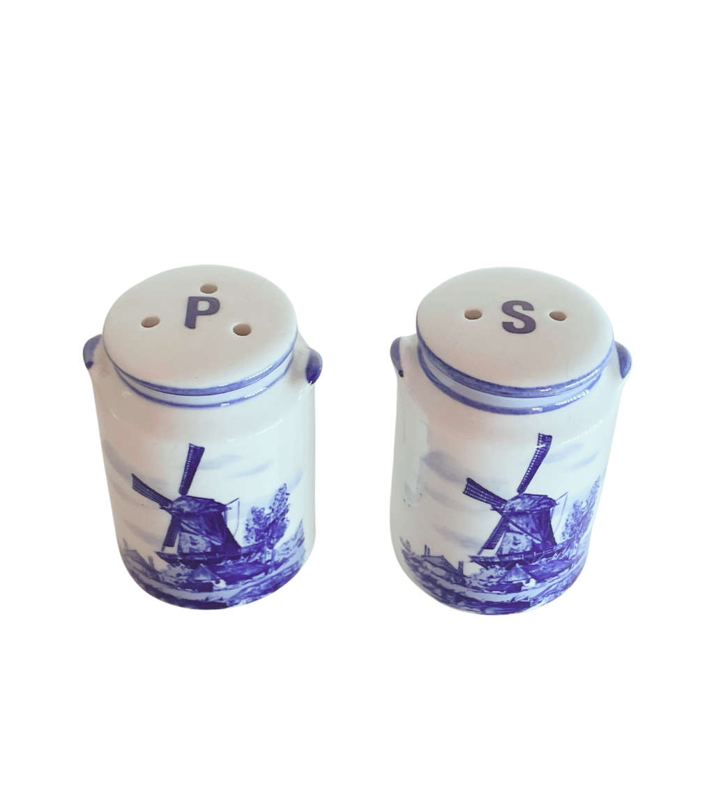 13-Piece Delftware Collectibles Set with Brooch  Blue and White Ceramic