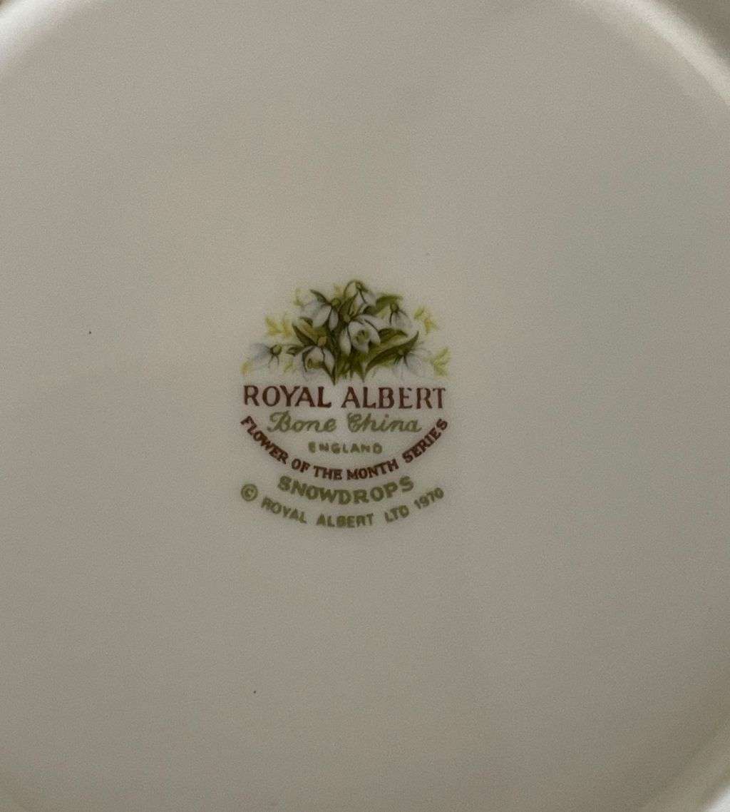 Vintage Royal Albert January Flower of the Month Series `Snowdrops` Plate - Fine Bone China, 16cm