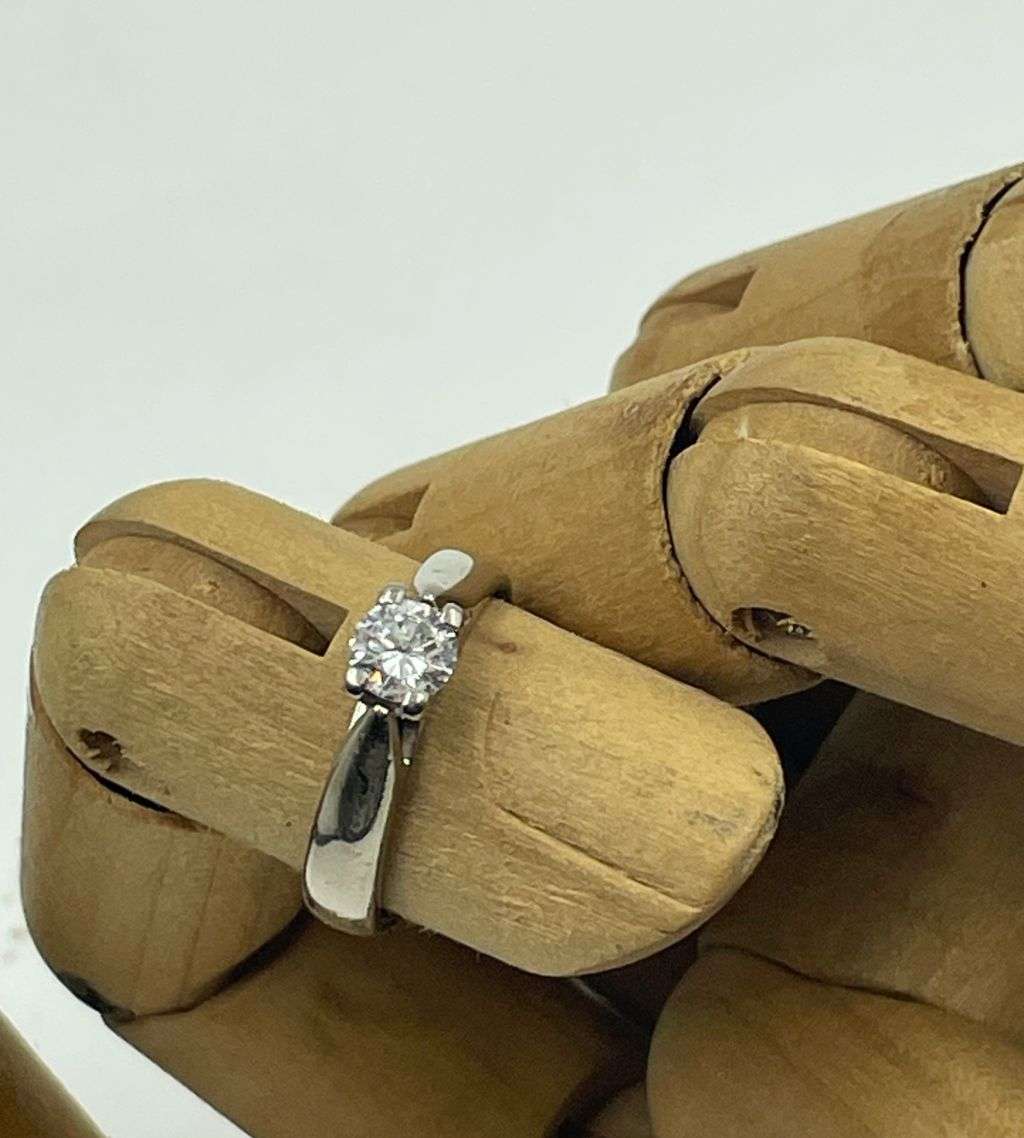 Reduced! Exclusive 18ct White Gold Engagement Ring with 0.35ct Natural Diamond by Rosanna Moskovitch