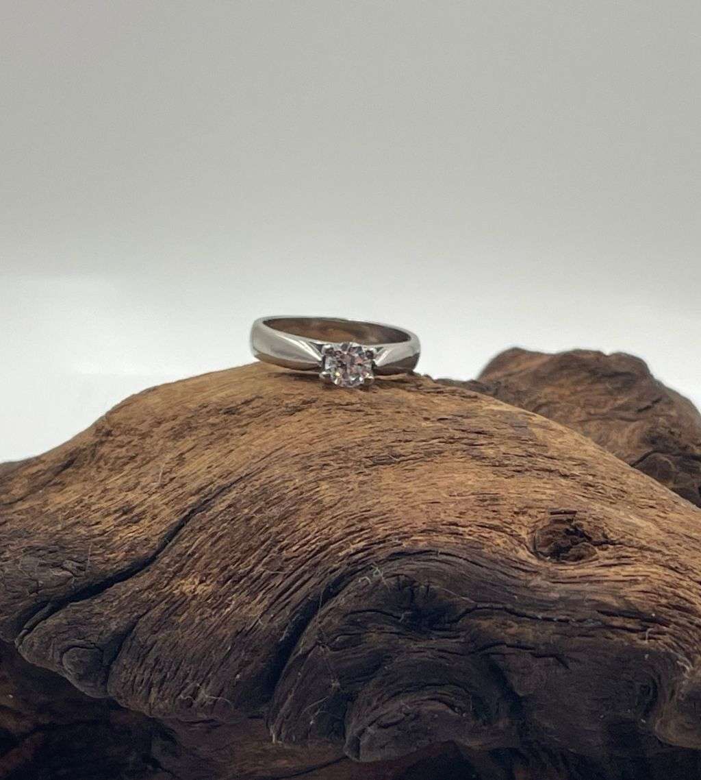 Reduced! Exclusive 18ct White Gold Engagement Ring with 0.35ct Natural Diamond by Rosanna Moskovitch