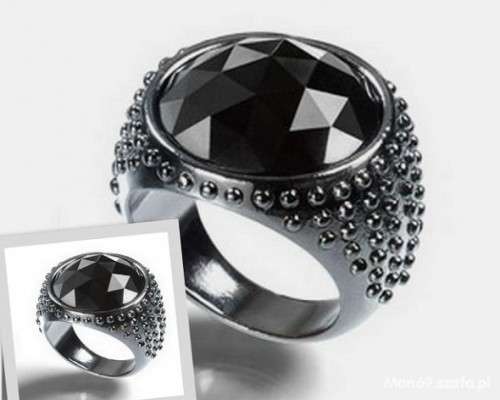 AVON PRESLEY MARIE ORNATE RINGS