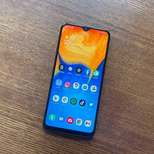 Samsung Galaxy A20 (SM-A205F/DS) 32GB Dual Sim  (Black) certified Refurbished