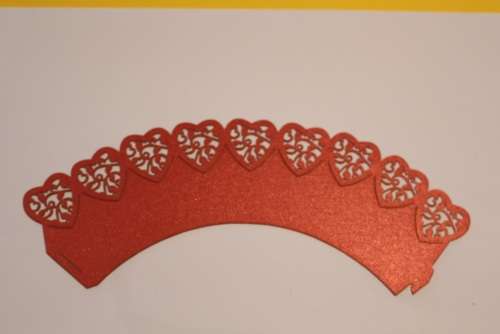RED HEARTS CUPCAKE WRAPPERS