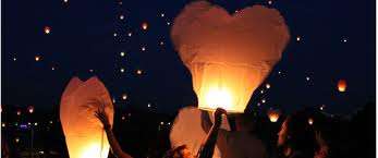 WHITE HEART SHAPED SKY LANTERNS