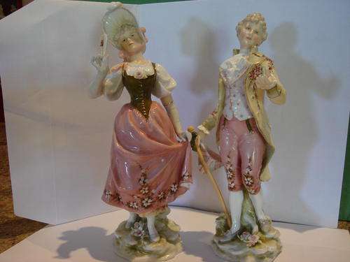 A BEAUTIFUL PAIR OF VOLKSTEDT FIGURINES