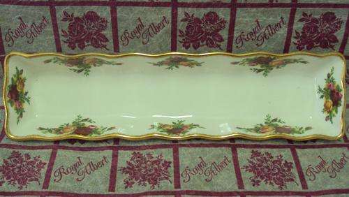 ROYAL ALBERT "OLD COUNTRY ROSES" HATPIN TRAY