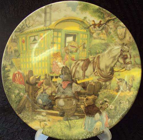 WEDGWOOD  WIND IN THE WILLOWS PLATE