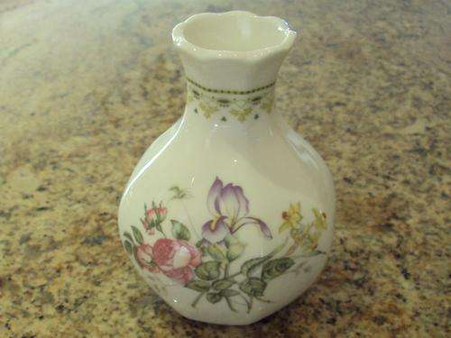 ROYAL DOULTON CAMILLA VASE
