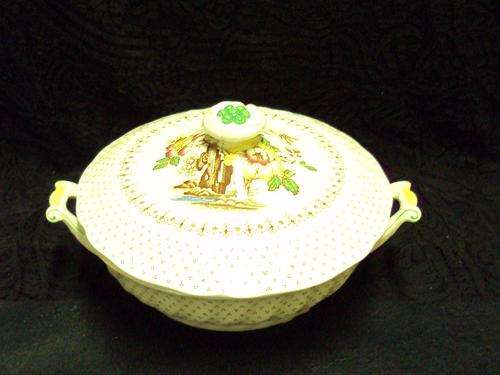 ROYAL DOULTON TUREEN.