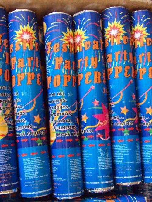 PARTY POPPER/CONFETTI CANNON  - 100CM LONG