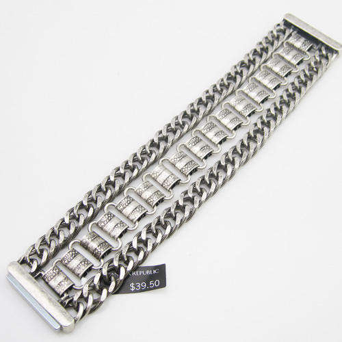 Banana Republic $39.50 magnetic clip bracelet