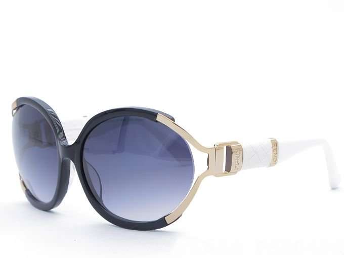 Fendi fashion casual vintage women sunglasses with full packaging.
