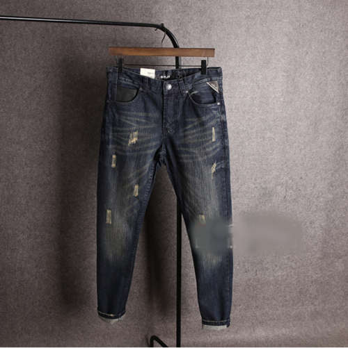 Brand new designer quality new style jeans for men in size 32.