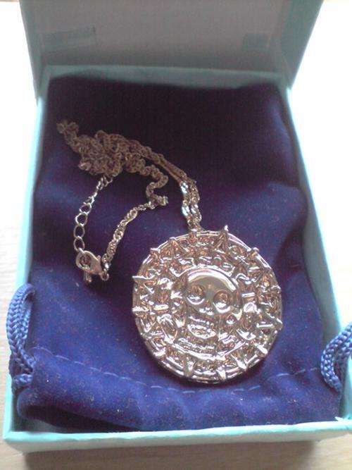 Pirates of the Caribbean Aztec Gold Coin Necklace Pendant. (REPLICA)