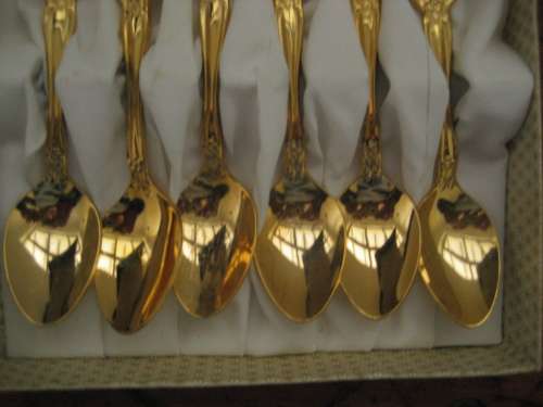 SET OF 6 VINTAGE 24 CARAT GOLD PLATED BARONESS EETRITE TEASPOONS IN ORIGINAL BOX