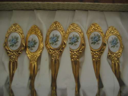 SET OF 6 VINTAGE 24 CARAT GOLD PLATED BARONESS EETRITE TEASPOONS IN ORIGINAL BOX
