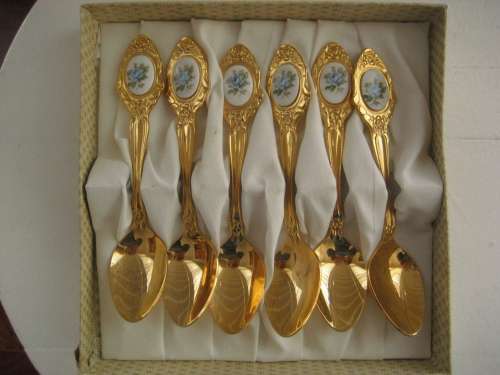 SET OF 6 VINTAGE 24 CARAT GOLD PLATED BARONESS EETRITE TEASPOONS IN ORIGINAL BOX