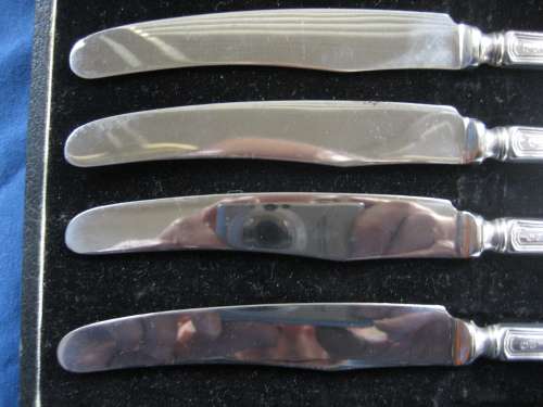 Sterling Silver Handled Set of 4 Dessert / Tea Knives 18 cm Emile Viner Sheffield 1940 Boxed