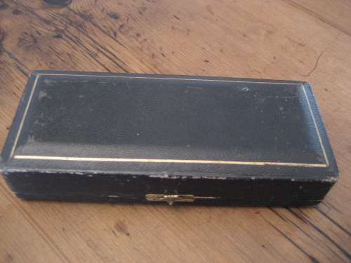 Victorian Sterling Silver 4 Piece Set of Shell Shaped Open Salts and Spoons in Original Fitted Case