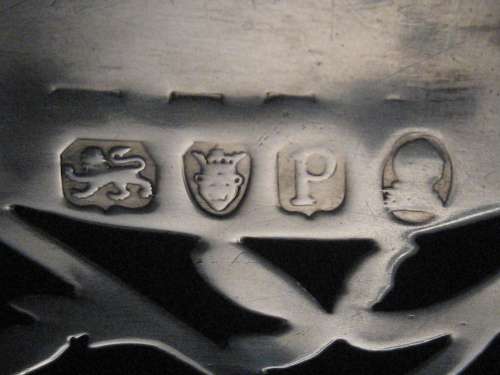 Antique GEORGE lll Sterling Silver Basket London 1790 Swing Handle 136 gm