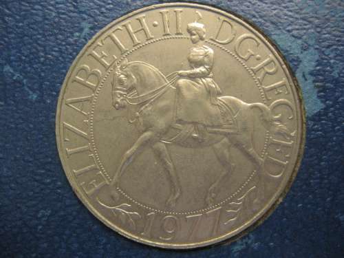 1977 Silver Jubilee, Crown