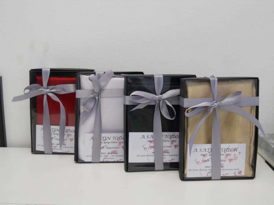 SATIN TOUCH Anti-Aging Pillowcase Gift Box