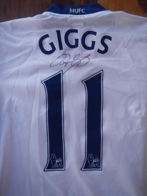 Ryan Giggs autographed shirt