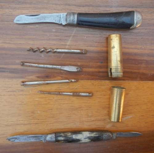Vintage brass multi tool and 2x pocket knives