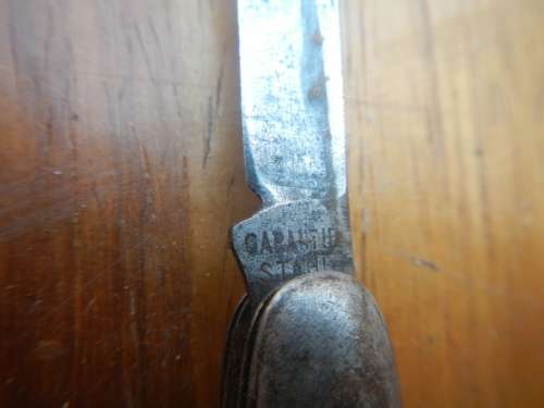 Vintage brass multi tool and 2x pocket knives