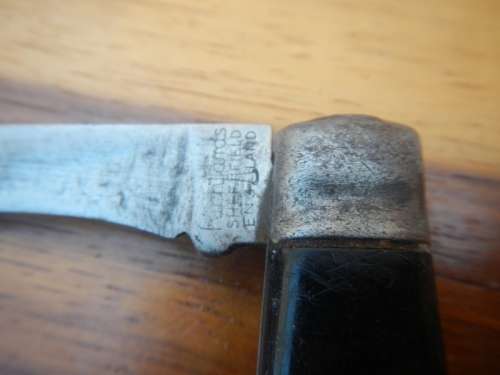 Vintage brass multi tool and 2x pocket knives