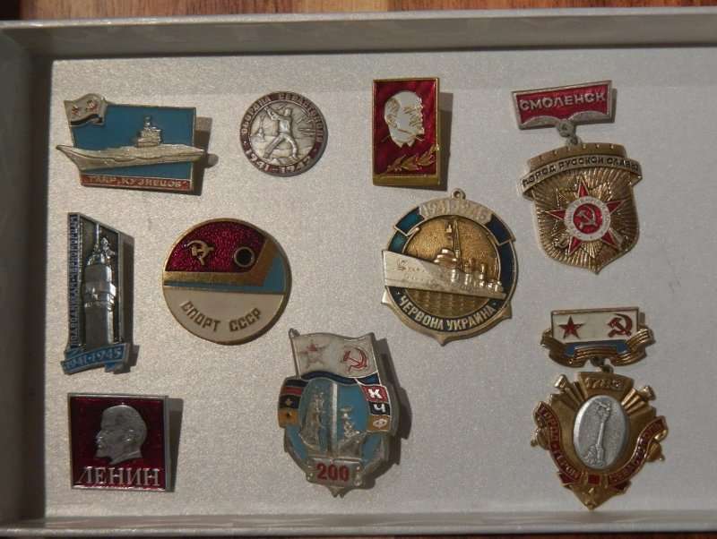 Soviet Russian badges - Lot 2