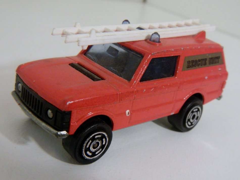 Majorette Range Rover fire truck