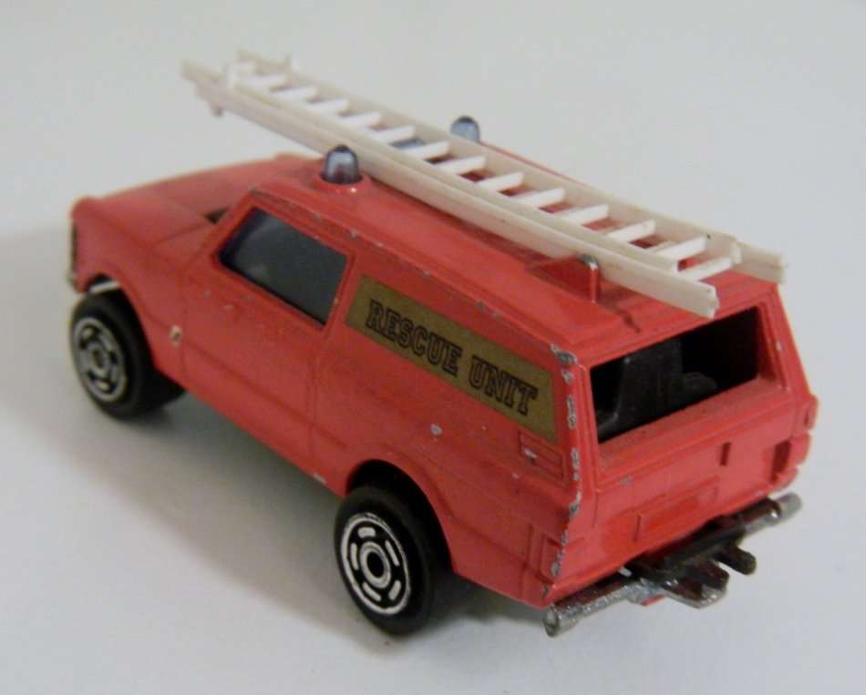 Majorette Range Rover fire truck
