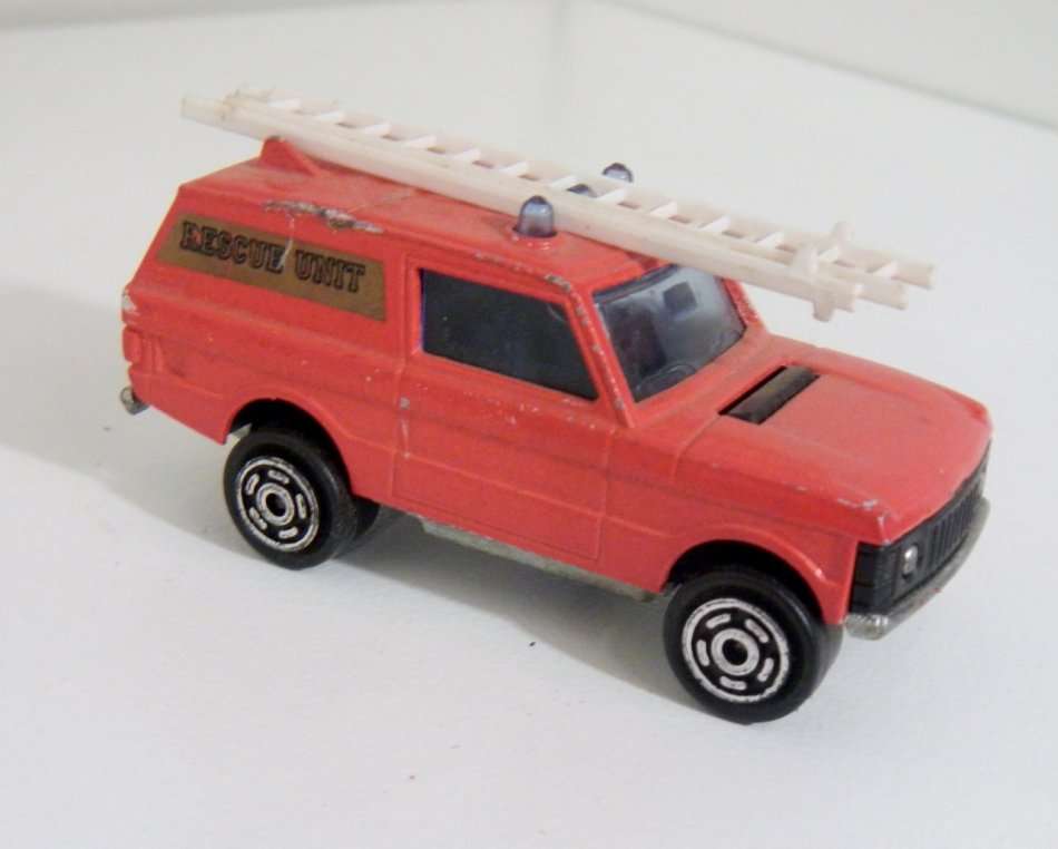 Majorette Range Rover fire truck
