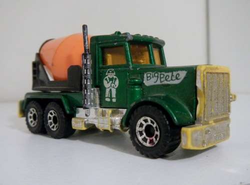 Matchbox Peterbilt cement truck