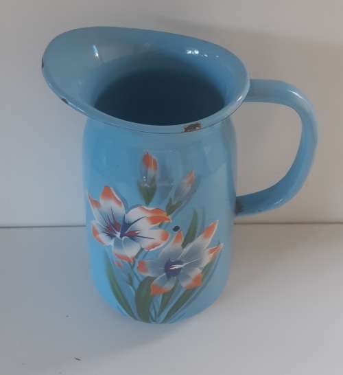 Enamel water pitcher