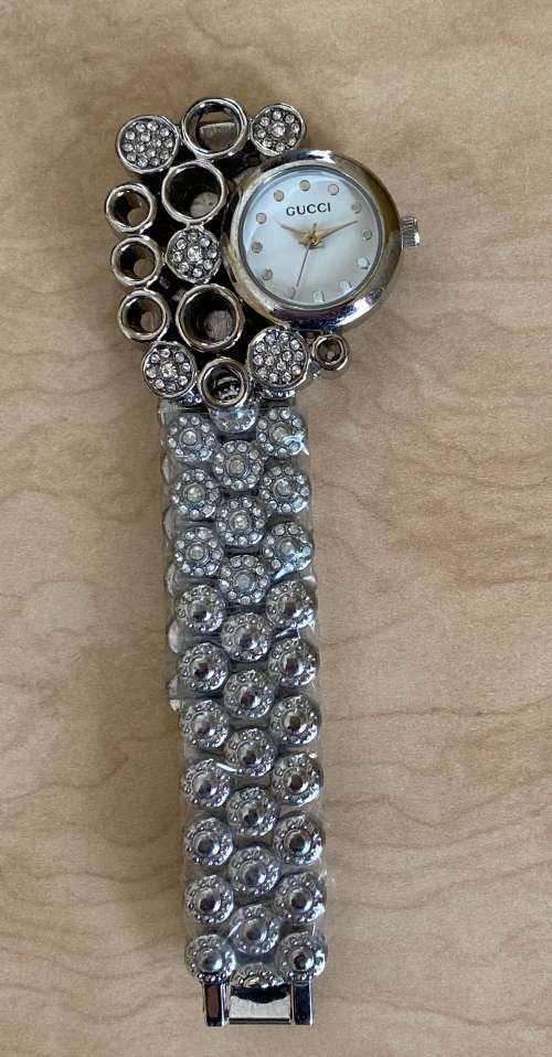 GUCCI WATCH AND PERFUME SET