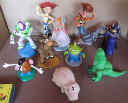 TOY STORY - 10 PLASTIC FIGURES