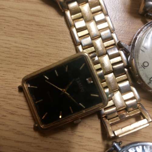 Parker pens, watches for spares or repairs lot.(see pics)