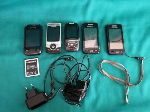 Job Lot of 5 Various Samsung Phones, 2 chargers and 1 extra battery