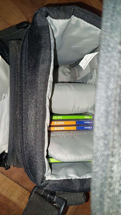 Sony Handycam hybrid DCR-DVD610 DVD+ memory stick camera