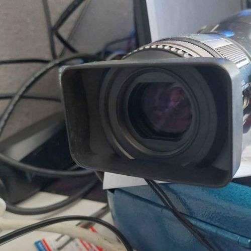 Sony Handycam HDV 1080i mini dv cassette camera