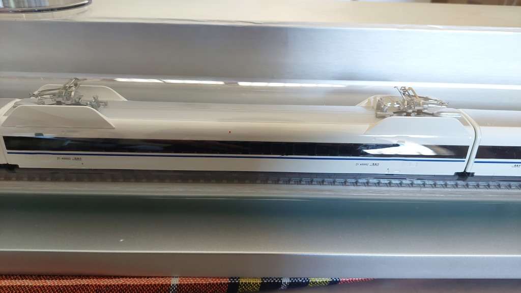 Model Bullet Train CRH380 High Speed EMU China Railway