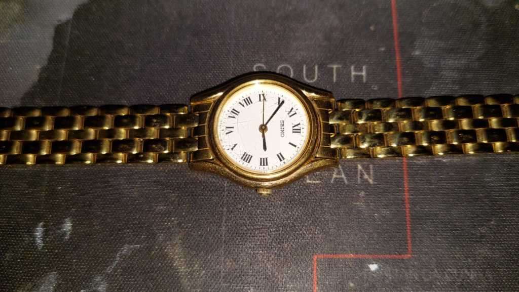 Seiko v401-1600 R1 (probably just needs new battery)